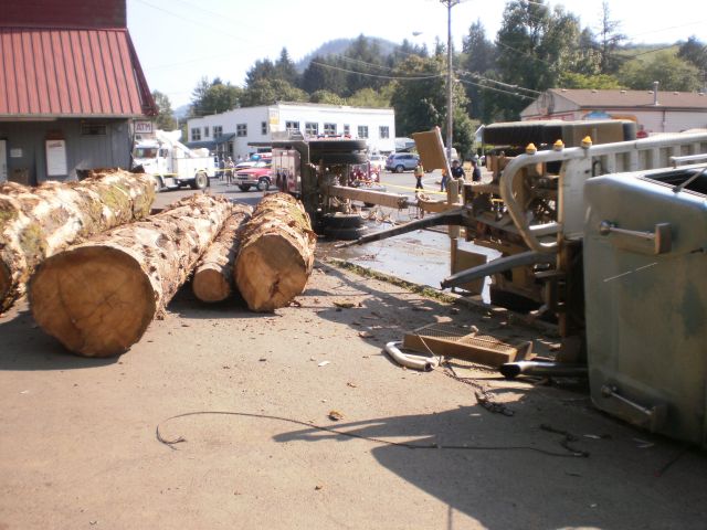 View outside Hebo Bar & Grill after truck rolled