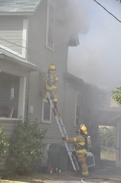Albany House Fire on SE 4th Ave Albany House Fire on SE 4th Ave