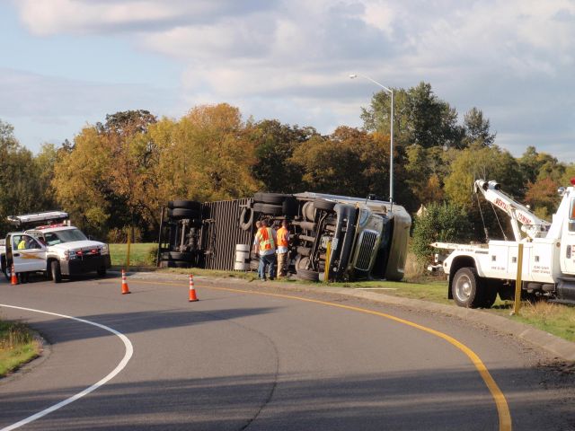 Mission On Ramp Truck Rollover Photograph Source: Oregon State Police