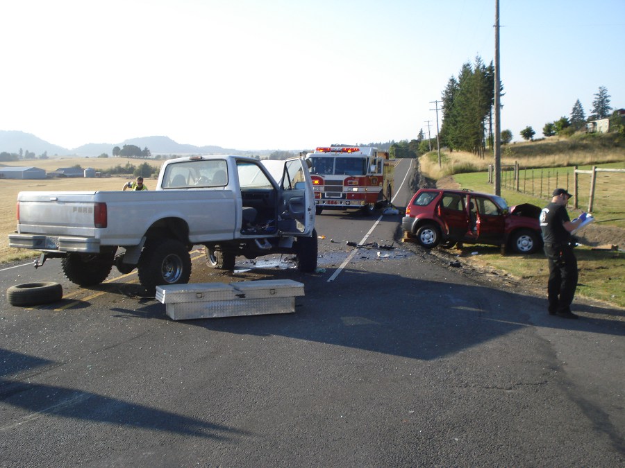 crash-scene Ankeny Hill and Hwy 99E